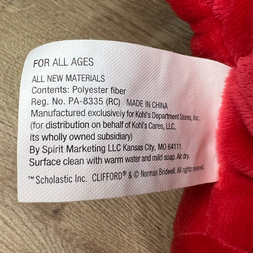 Clifford The Big Red Dog Plush - Picture 9 of 10